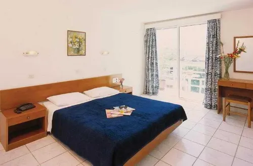 Carina Hotel