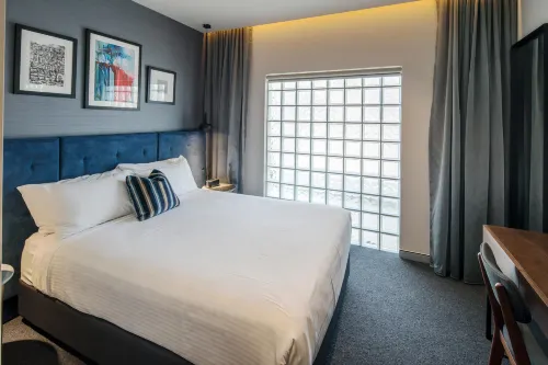 MRS Banks Hotel Hotels in Edgecliff