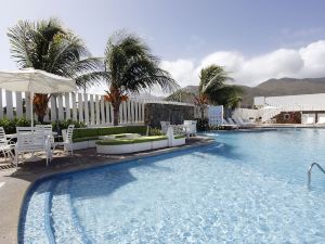 Agua Dorada Beach Hotel by Lidotel