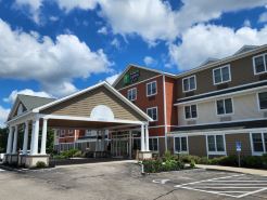 Holiday Inn Express & Suites ROCHESTER by IHG