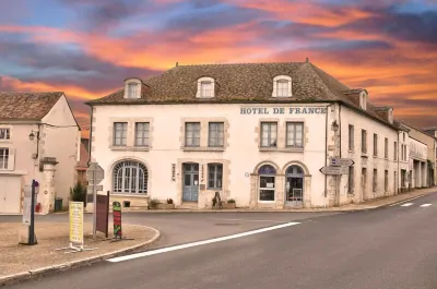 Hôtel de France, Saint-Savin sur Gartempe Hôtels à : Montmorillon