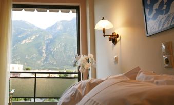 Alexakis Hotel & Spa