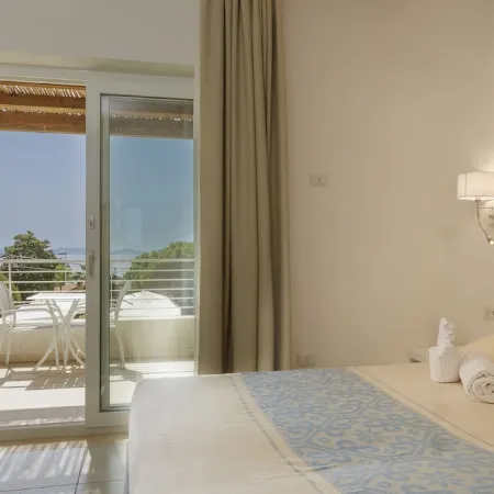 Mercury Beach Hotel
