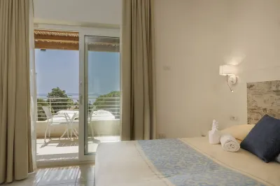 Mercury Beach Hotel