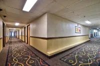 Katahdin Inn & Suites