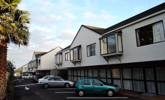 Anzac Court Motel