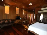 Little Teak Home Stay Hotels in San Sai