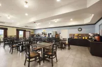 加爾維斯頓西海堤戴斯套房飯店