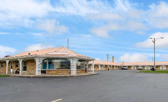 Highway Inn