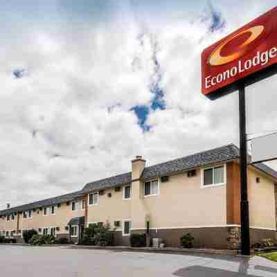 Econo Lodge Hotel Exterior