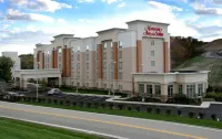 Hampton Inn & Suites Pittsburgh-Meadow Lands Отели в г. Север Страбан Тауншип