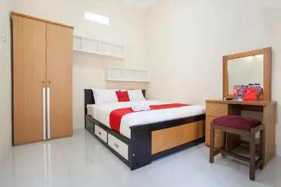 RedDoorz Syariah near UNTAG Banyuwangi Hotel dekat MASJID PATOMAN BARAT