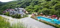 Miryang Iris Pension