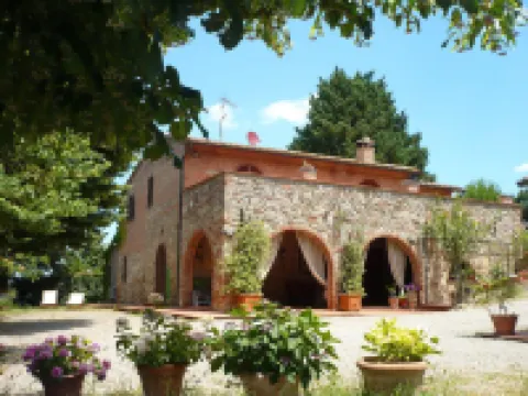 Panoramic Villa in Tuscany Rolling Hill, Well Connected, Everyday New Journey to
