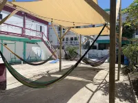 Sandbar Beachfront Hostel & Restaurant