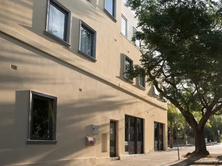 Lily Sands Inn Отели рядом с достопримечательностью «Альберт-Парк»