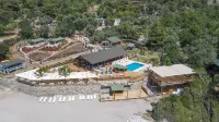 Sea Valley Lodge