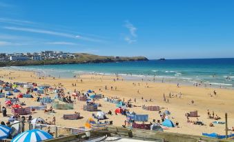 Adorable Caravan in Newquay Bay Resorts Nb98