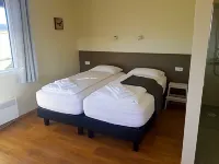 Hjartarstaðir Guesthouse - 3-Star