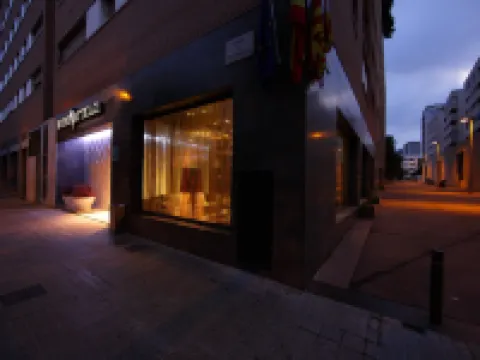 Attica 21 Barcelona Mar Hotels near Barceloneta Beach