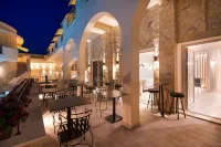 Neikos Luxury Suites