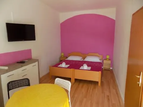 加勒布客房公寓酒店