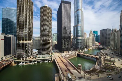 Renaissance Chicago Downtown Hotel Hotels in Chicago Loop