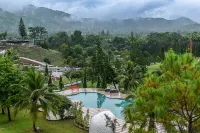 Swiss Valley Hip Resort