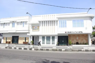 Hotel Grand Kartika Hotel dekat Jual Roti Mantau Khas Parepare