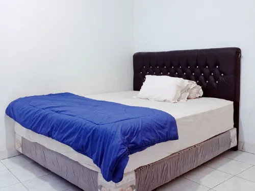 RedDoorz Syariah @ Wisma Soponyono Hotels in Pasar Baru Kota Bani