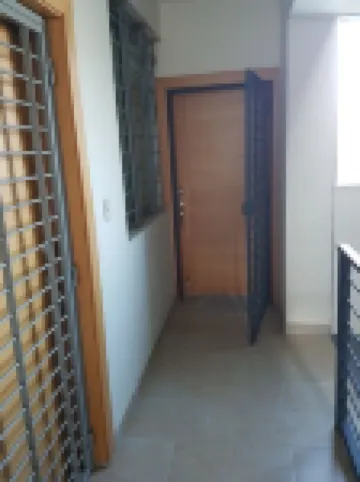 配備新現代家具的A級區域內的精裝公寓