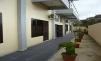 Senjoyo Agung Guest House Hotels in Sidomukti