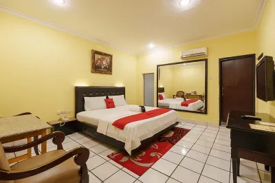 RedDoorz Plus Near Ancol Hôtels à : Jakarta-Nord