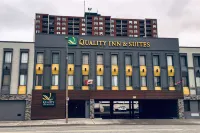 Quality Inn & Suites Downtown Hotels in Windsor