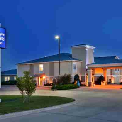 Holiday Inn Express & Suites Abilene Mall South Hotel Exterior