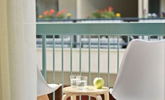 Luxurious Spacious Apt Next  Hilton Area