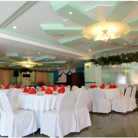 Garden Orchid Hotel
