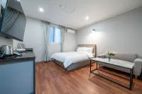 Gimhae Eobangdong Hotel the M