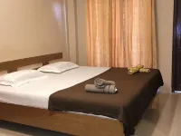 Aashiaanaa Residency Inn Các khách sạn gần bảo tàng về rừng & nhà máy cưa Chatham