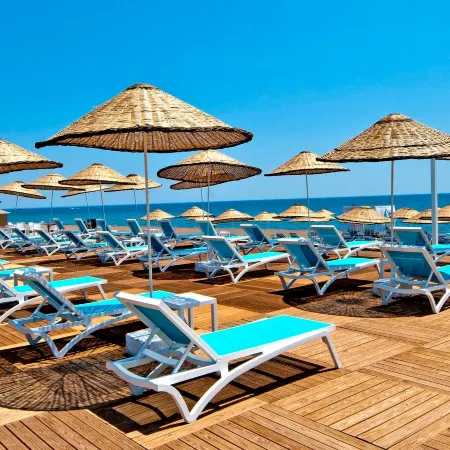 Holiday Inn ANTALYA - LARA by IHG Отели рядом с достопримечательностью «Antalya Expo Center»