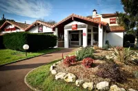 Ibis Biarritz-Anglet Aéroport Hotels near Atelier 53