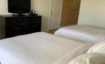 Ballard's Beach Resort