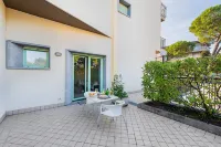 Residenza Miralago with Pool - Ground Floor Studio Apartment
