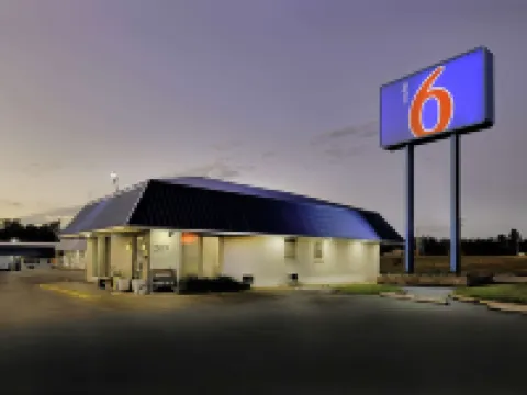 Motel 6 Sullivan MO Hotels in Sullivan