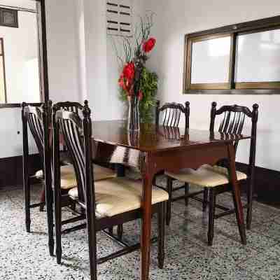 โรงแรมพิบูลกิจ Dining/Meeting Rooms