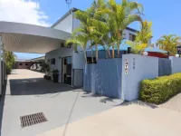 Central Studio Accommodation Hotels in Tannum Sands