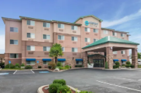 Clarion Pointe Medford Hoteles en 