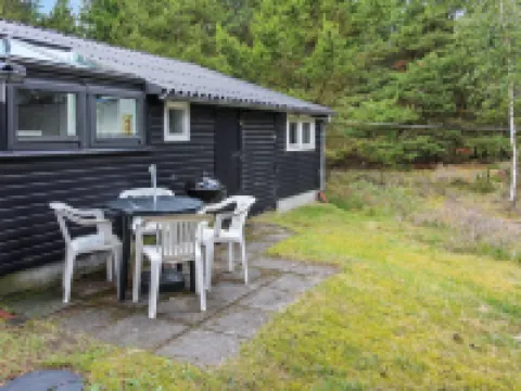 "Tirsa" - 3.9km from the Sea