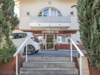 Camijeanne 卡布勒通酒店