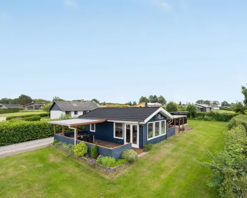 "Roar" - 500m from the Sea Hotels in Egernsund